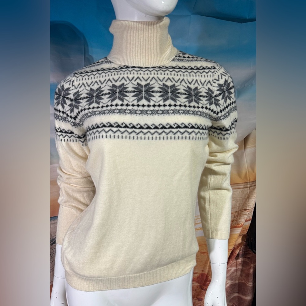 Red Moon Cashmere Sweater